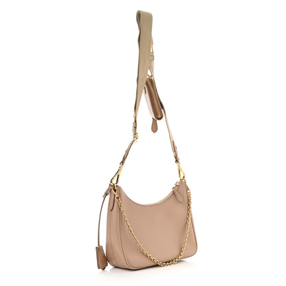 Prada Saffiano Lux Re-Edition 2005 Shoulder Bag Cammeo 3 of 15