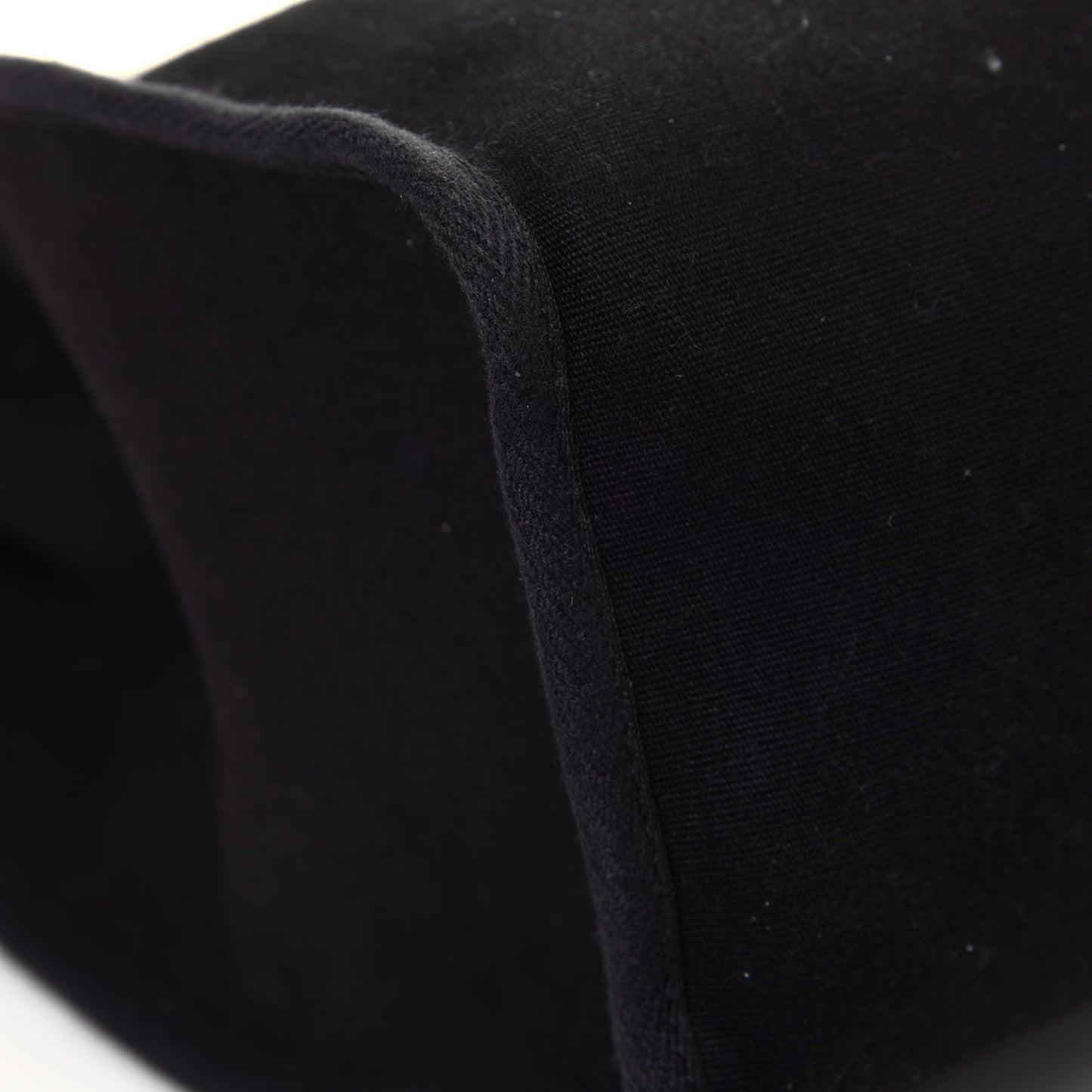 Toile Vache Calfskin Herbag 30 PM Black Natural