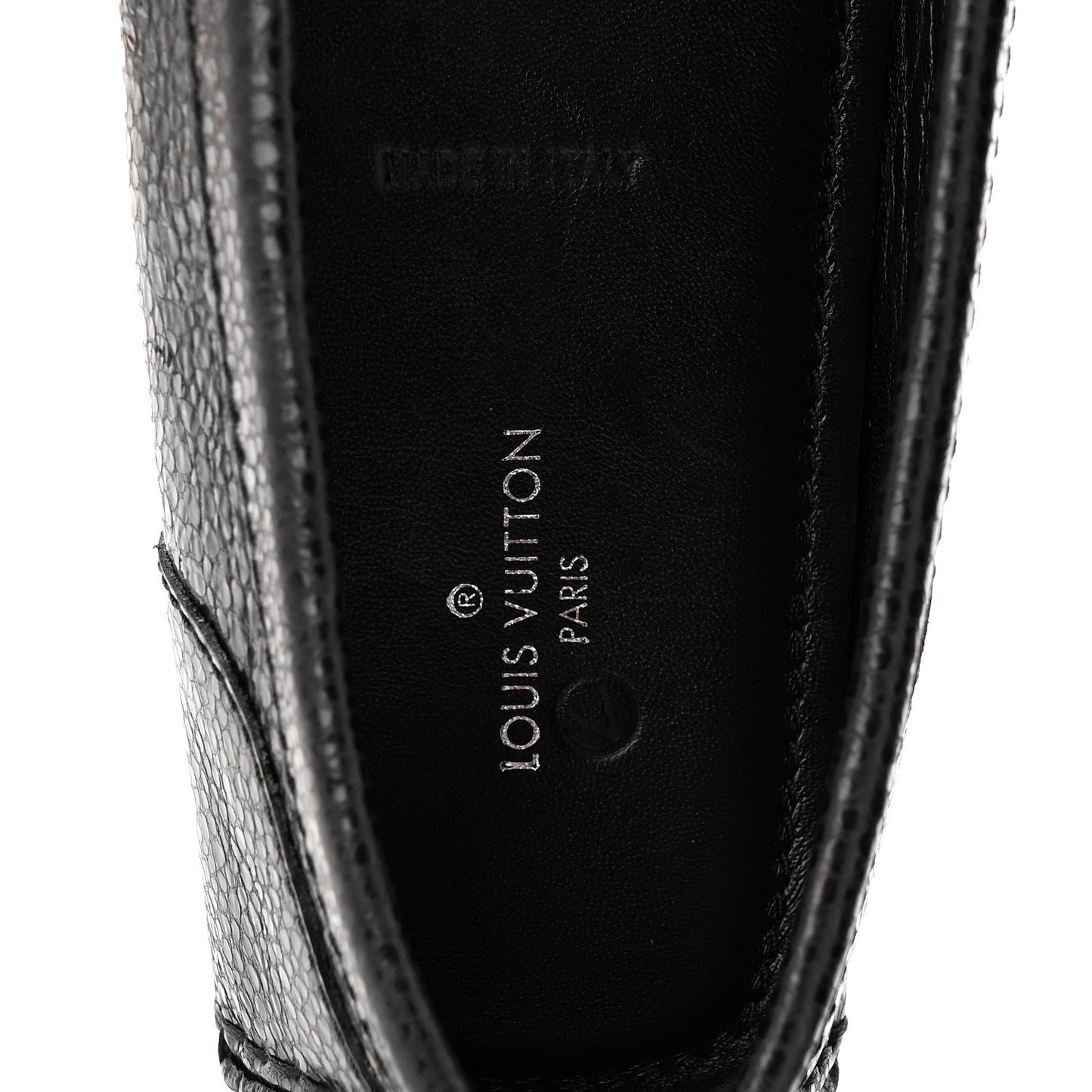 Grained Calfskin Close Up Flat Loafer 37 Black