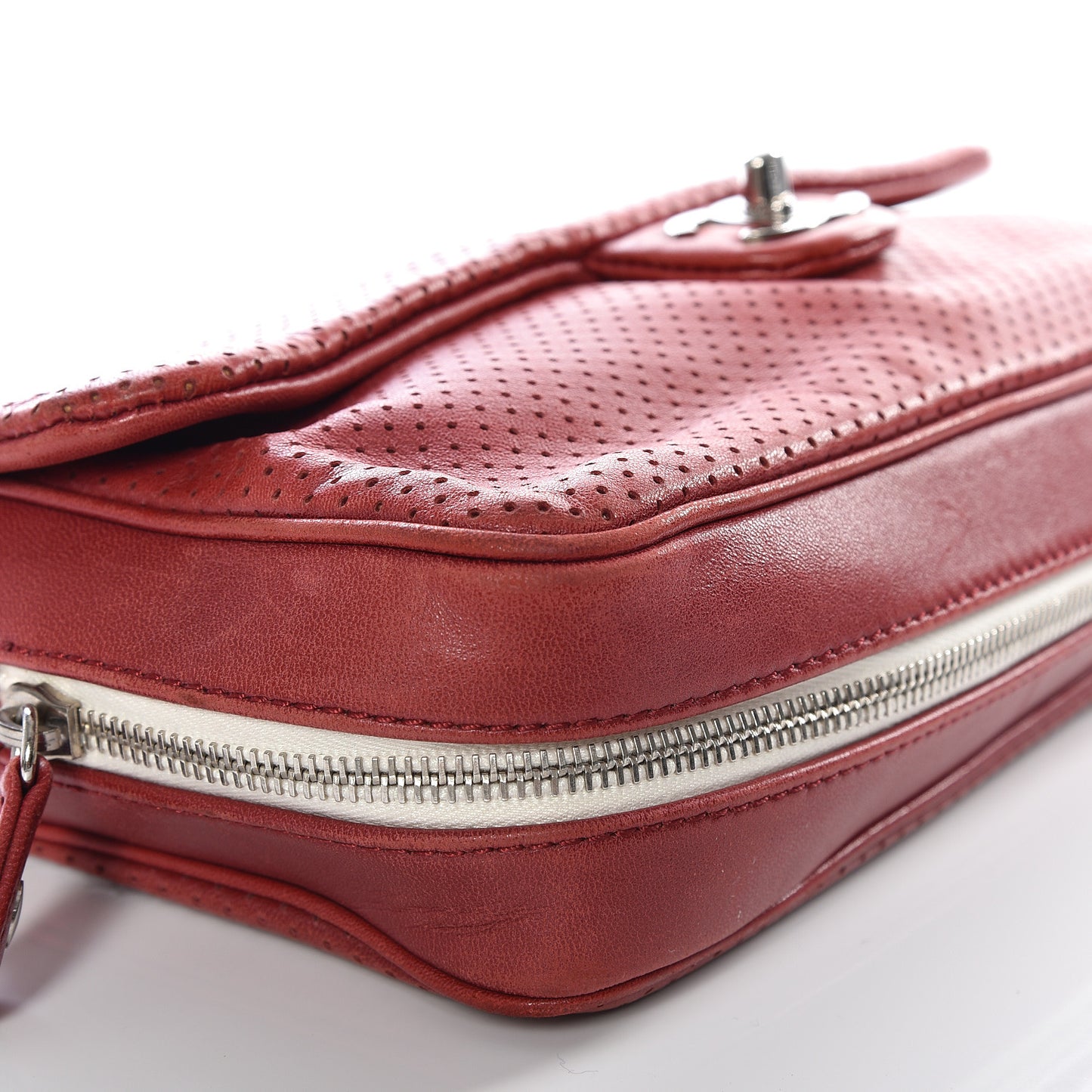Lambskin Perforated Medium Baseball Spirit Flap Red