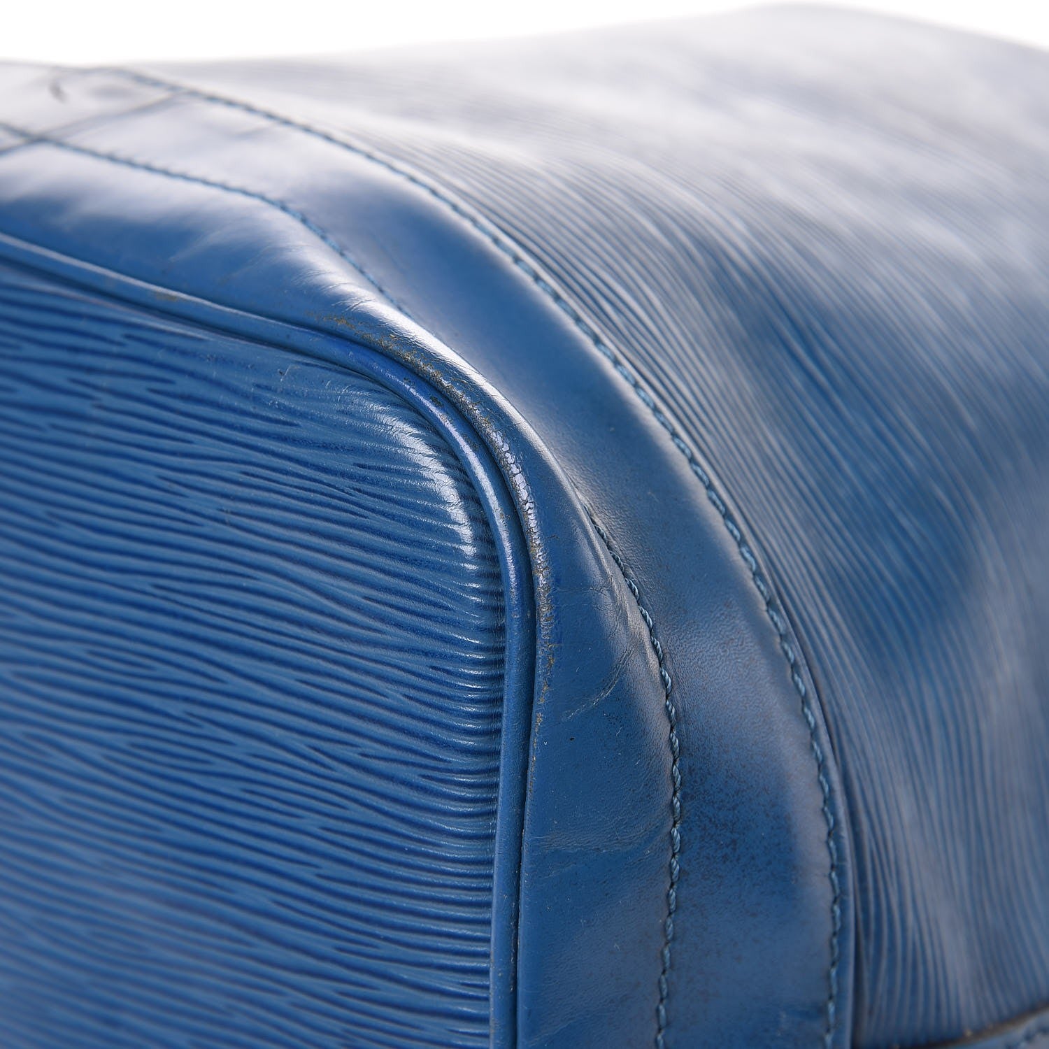 Louis Vuitton Epi Noe Toledo 16 of 19