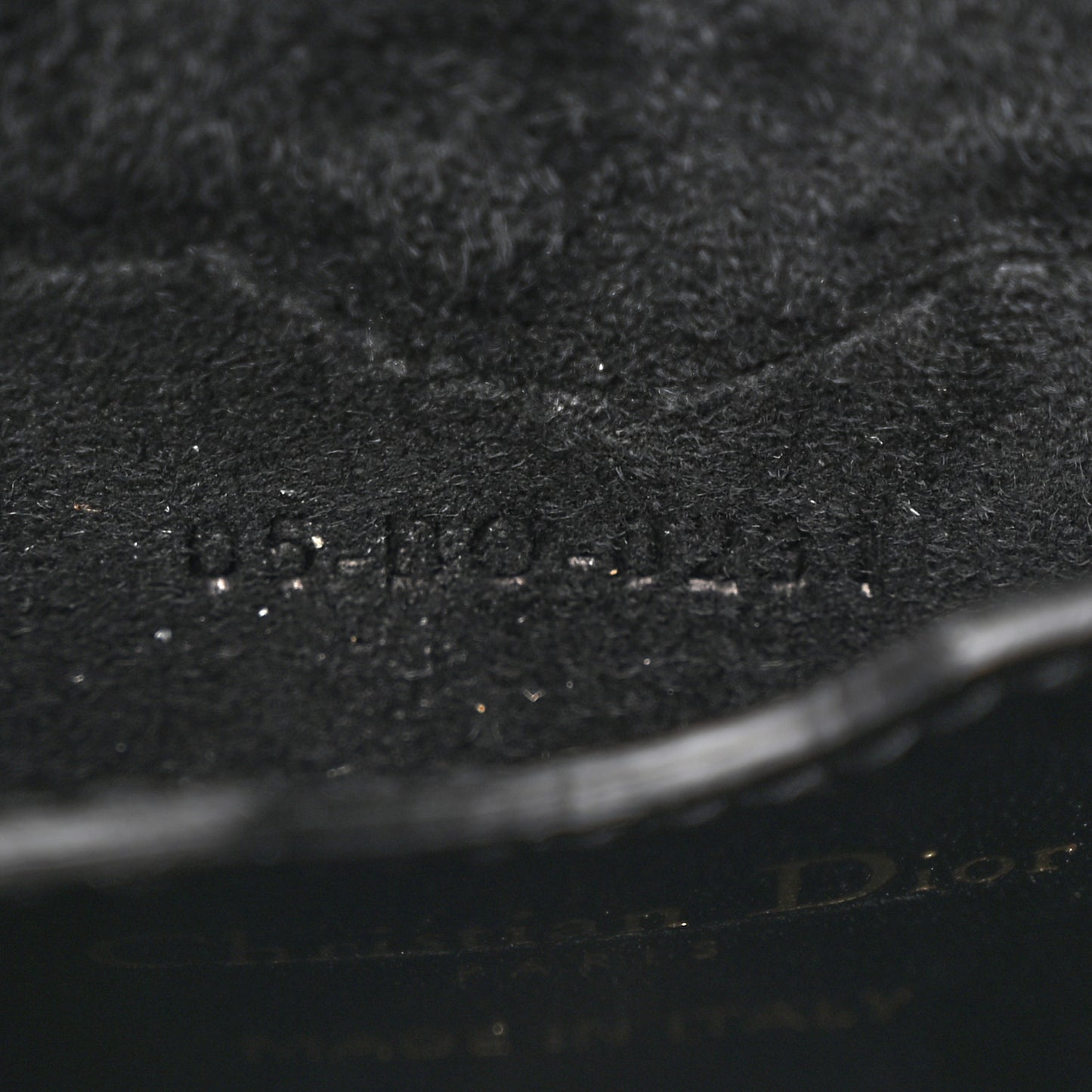 Box Calfskin Medium Bobby Flap Black