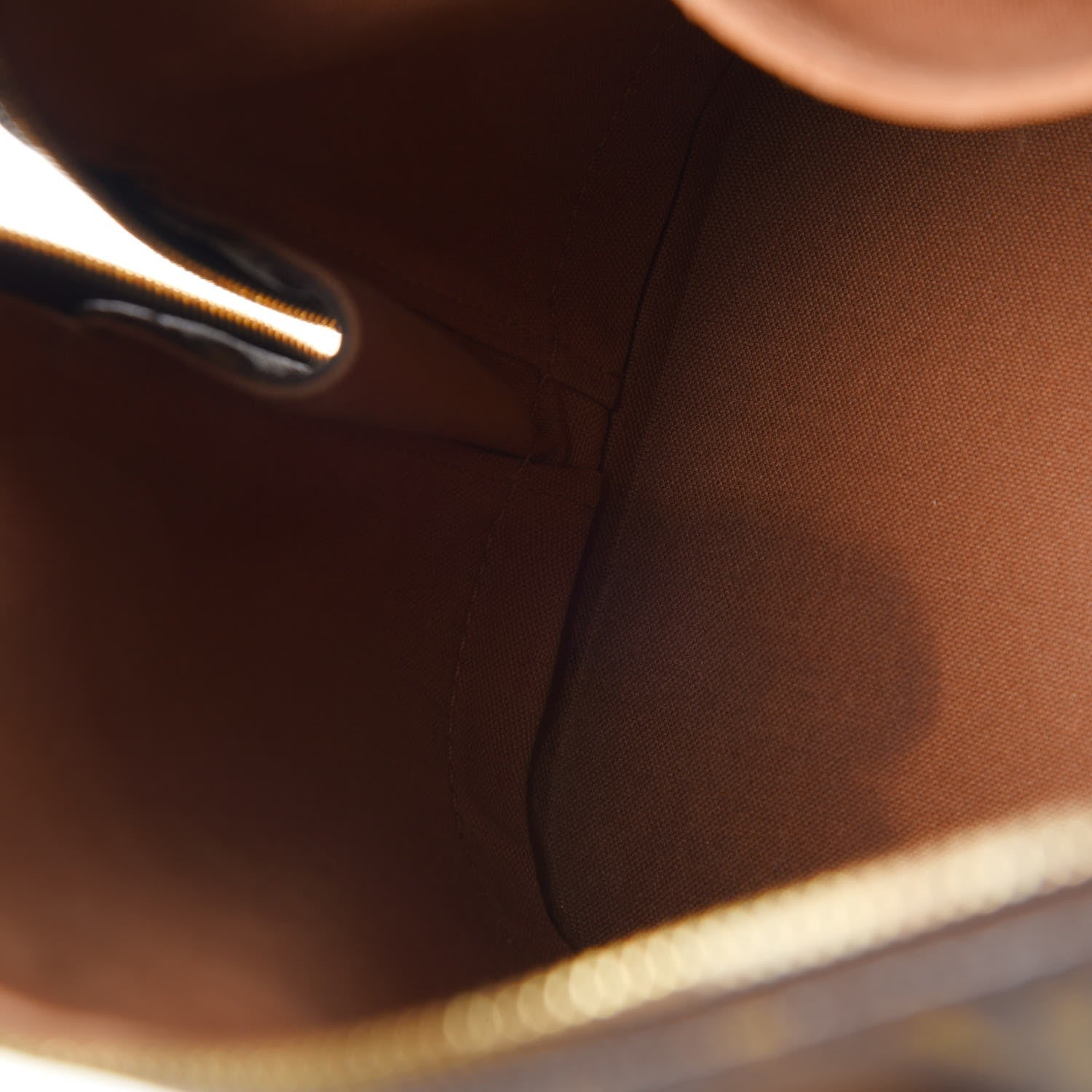 Louis Vuitton Monogram Alma PM 13 of 17