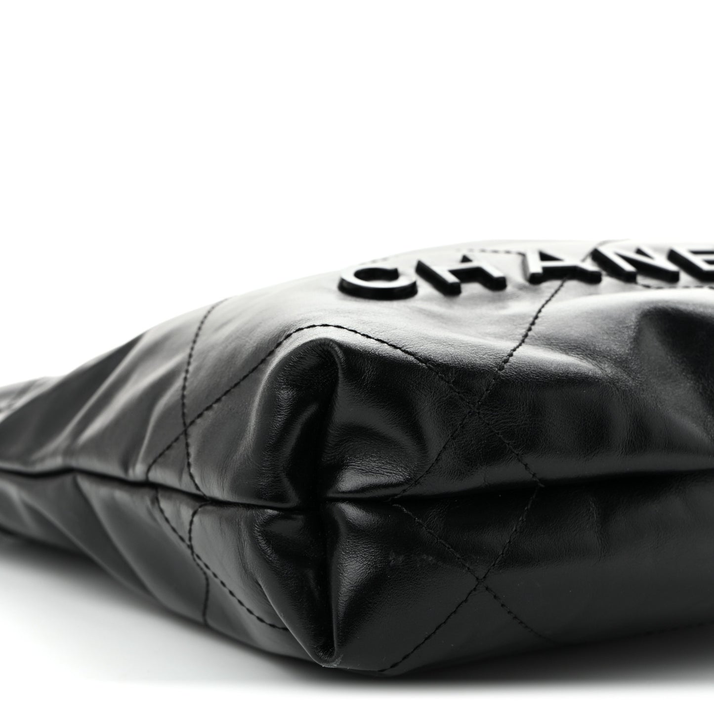 Shiny Calfskin Quilted Mini Chanel 22 So Black