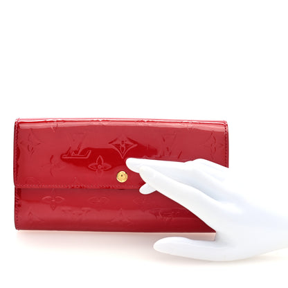 Louis Vuitton Vernis Sarah Wallet Pomme D'Amour 2 of 6