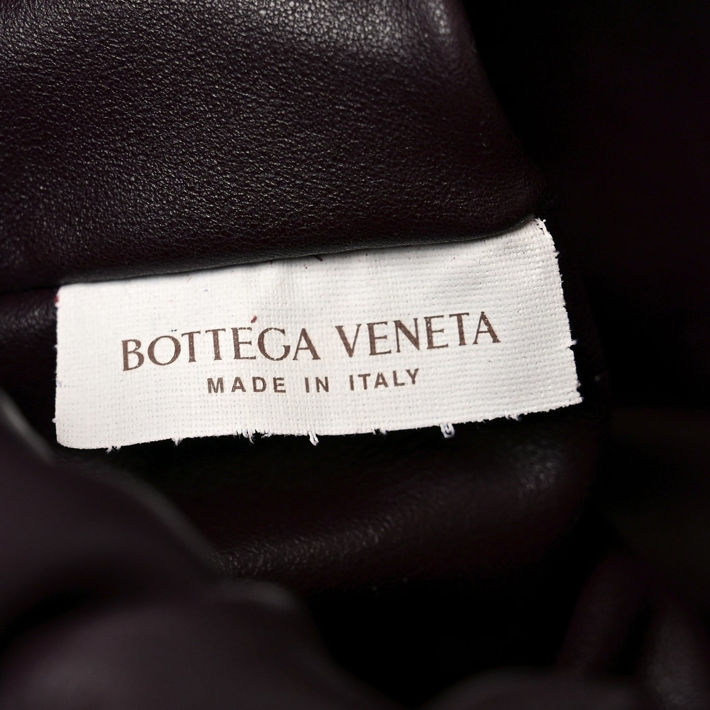 Calfskin The Pouch Chain Grape