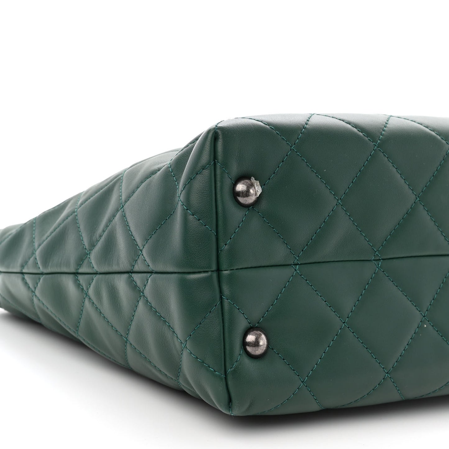 Calfskin Quilted Large Shopping In Chains Tote Green