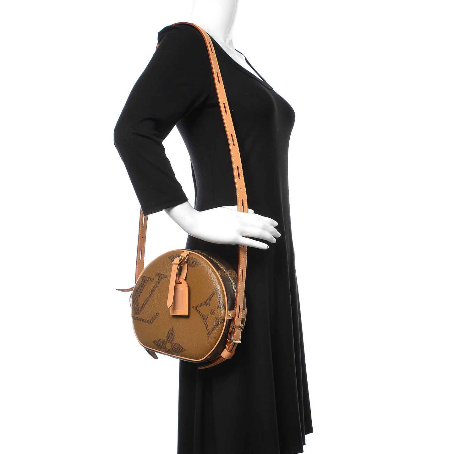 Reverse Monogram Giant Boite Chapeau Souple