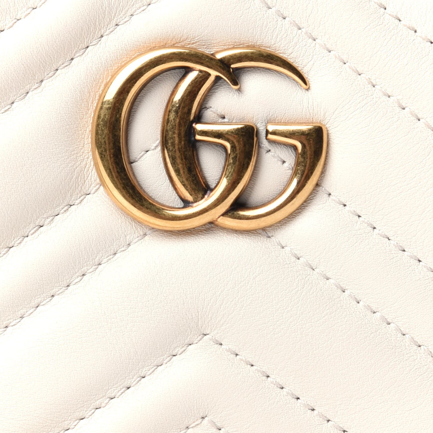 Calfskin Matelasse Mini GG Marmont Chain Shoulder Bag White