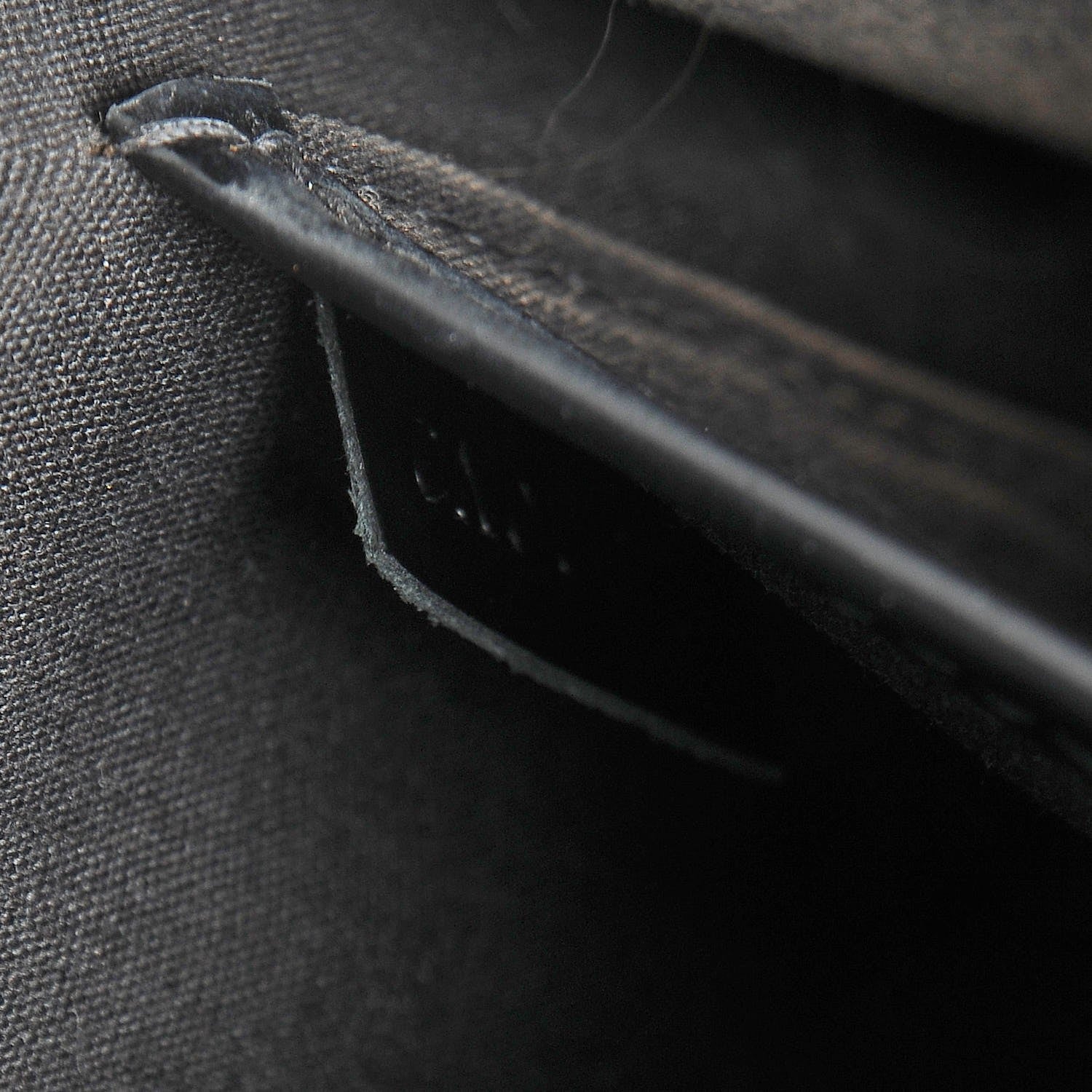 Louis Vuitton Epi Honfleur Black 9 of 9