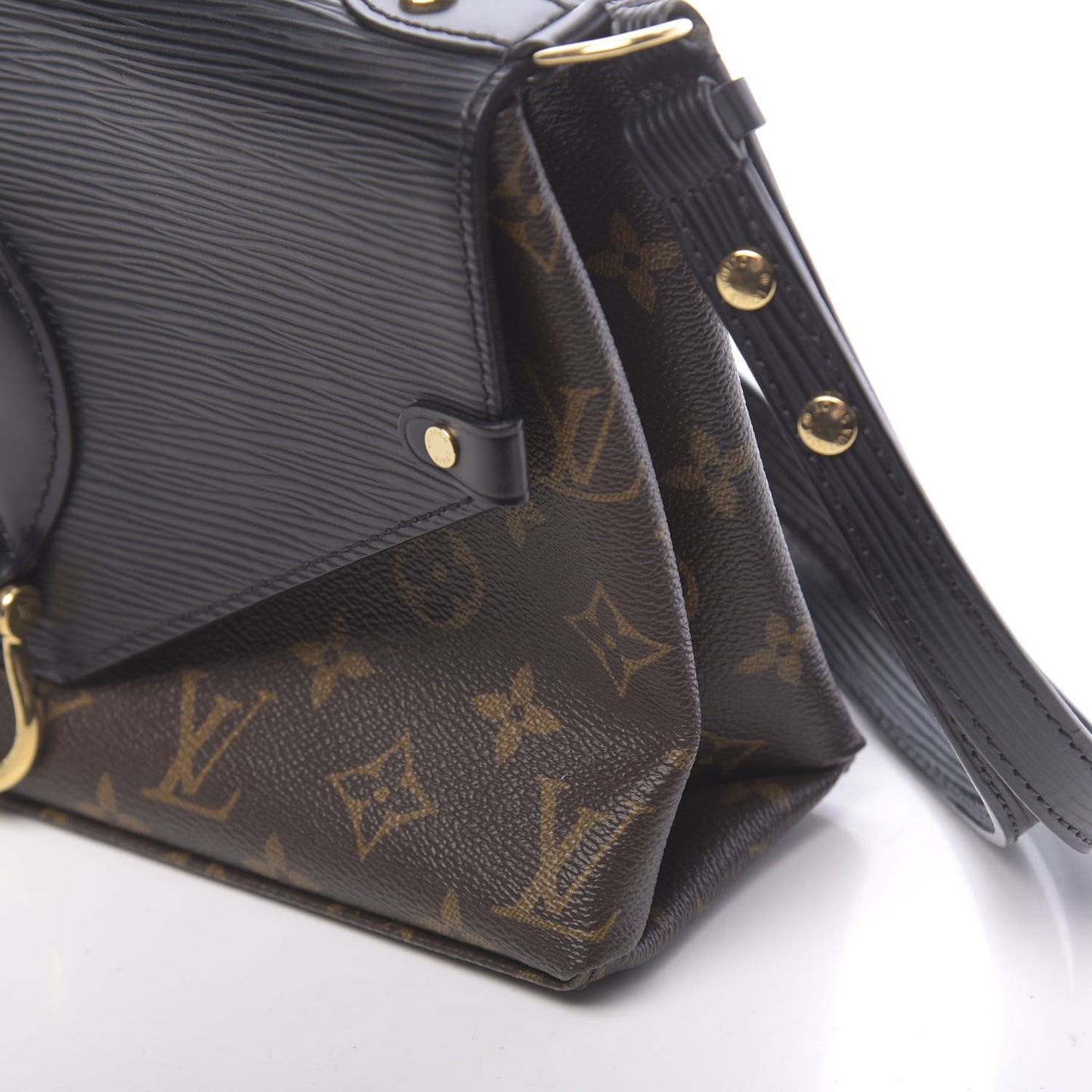 Epi Monogram Saint Michel Black