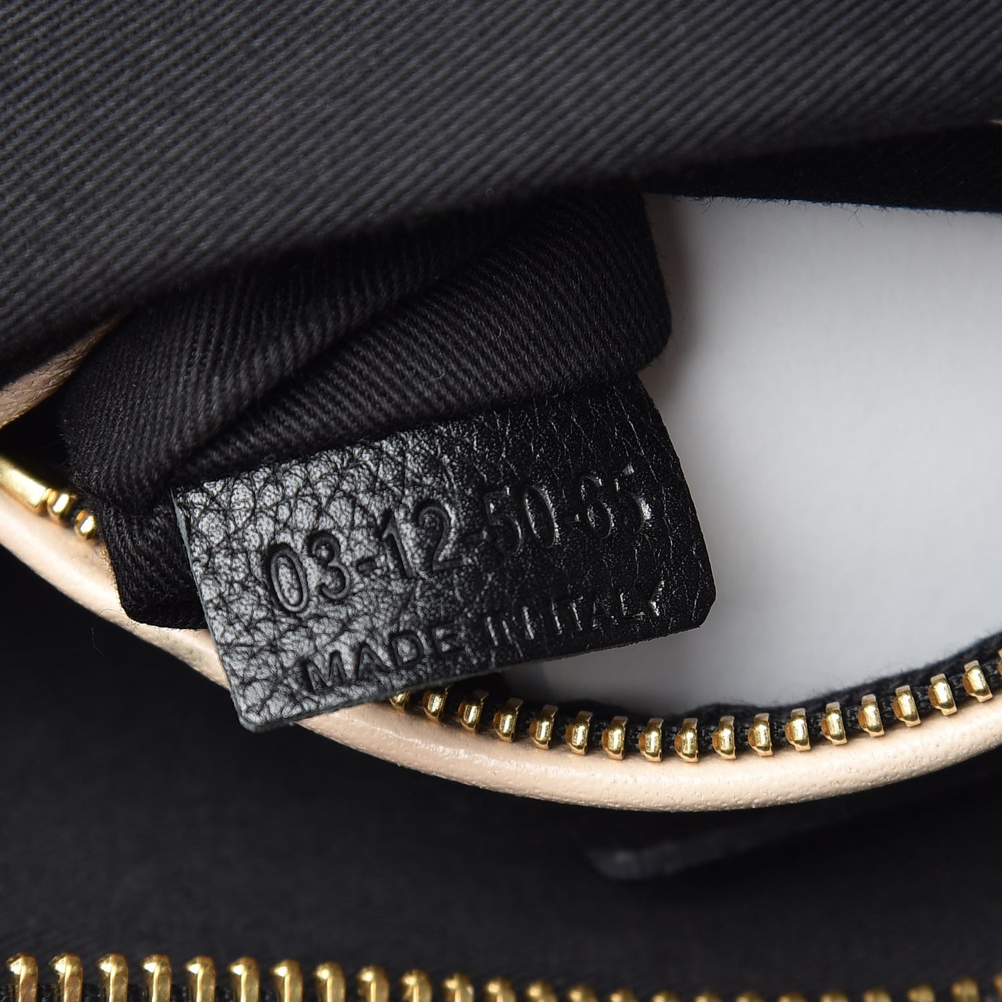 Calfskin Small Paraty Black