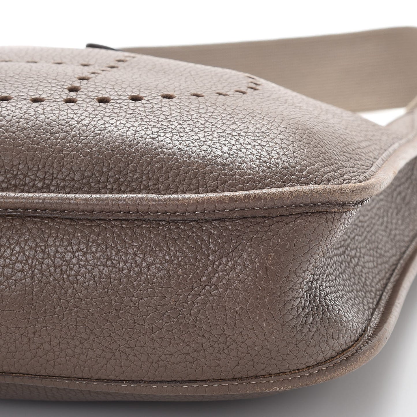 Taurillon Clemence Evelyne PM Etoupe