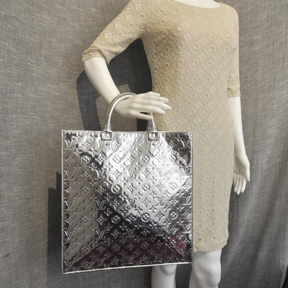 Louis Vuitton Monogram Miroir Sac Plat Silver 2 of 8