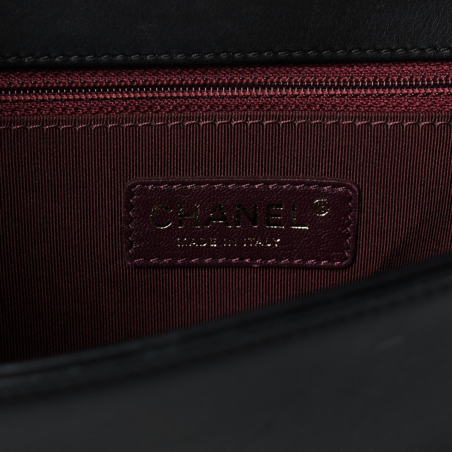 Calfskin Caviar Suede Chevron New Medium Boy Flap Black
