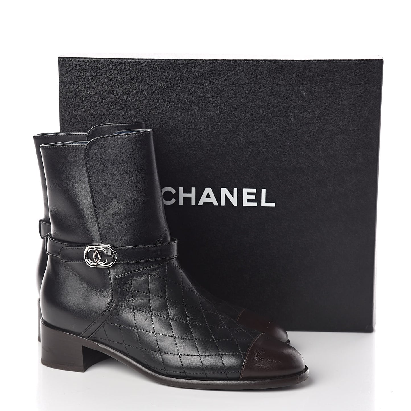 Calfskin Quilted Cap Toe CC Boots 40 Black