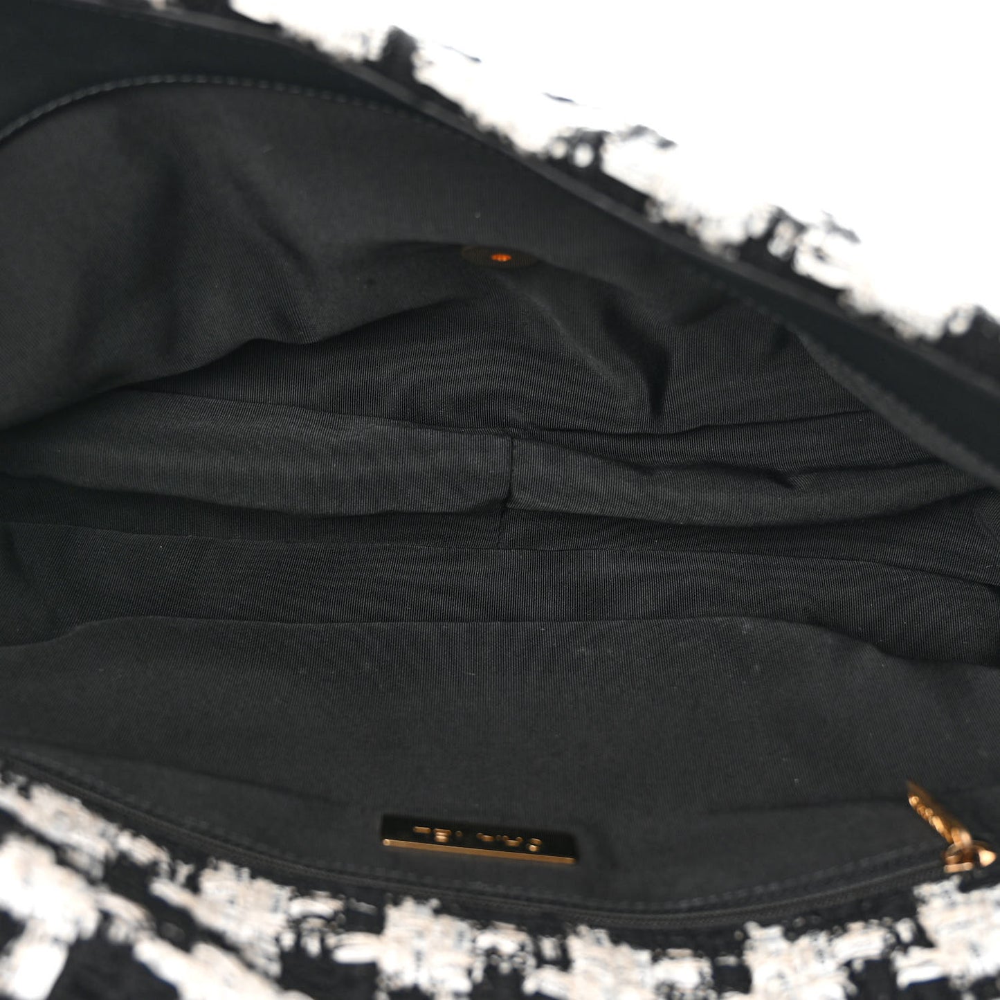 Tweed Quilted Maxi Chanel 19 Flap Black Ecru White