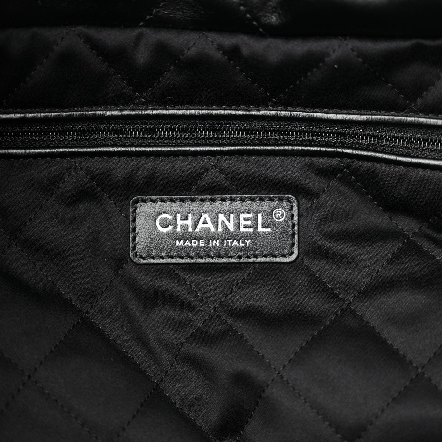 Shiny Calfskin Quilted Large Chanel 22 Black