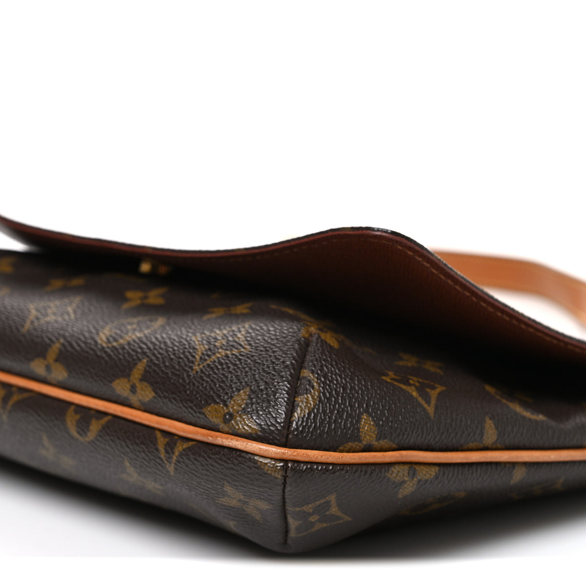 Monogram Musette Tango