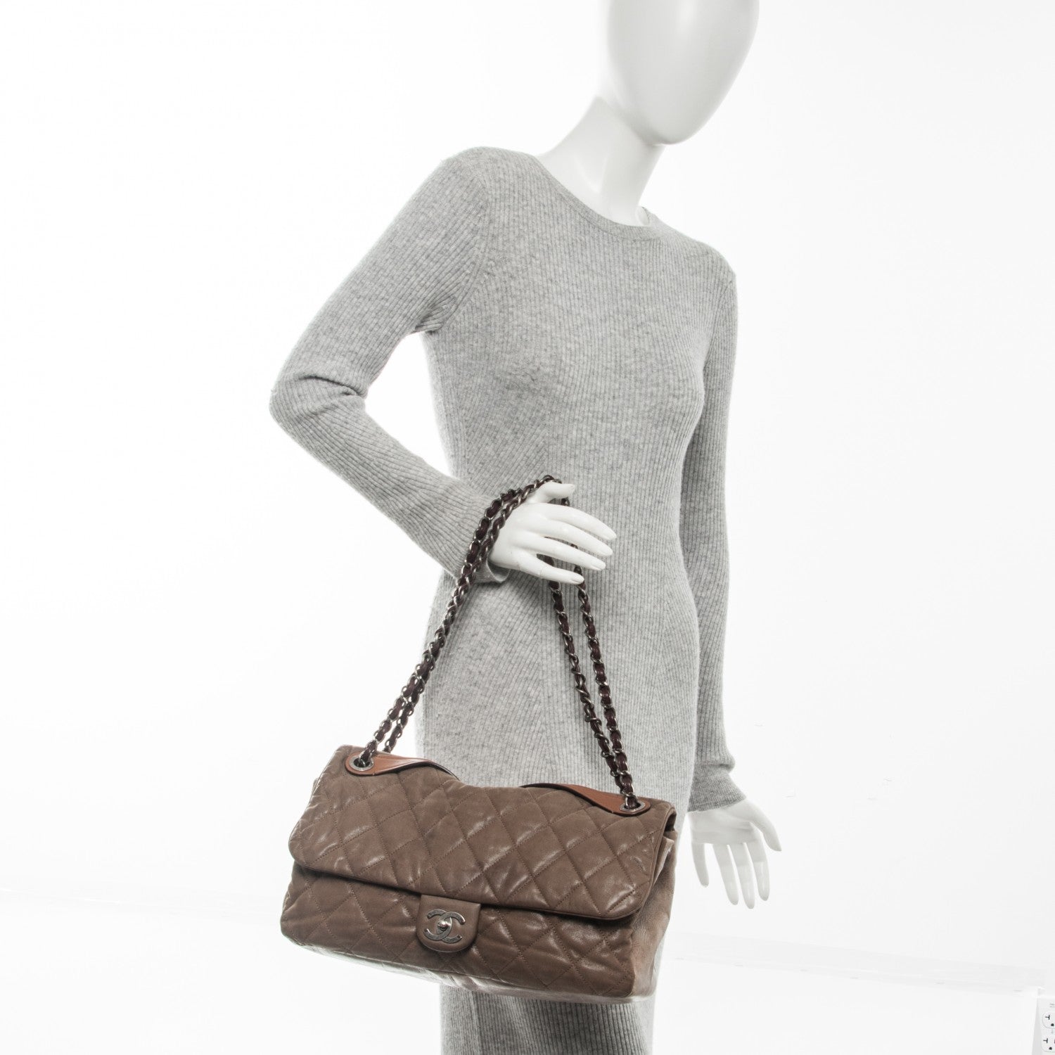 Chanel Iridescent Calfskin In The Mix Jumbo Flap Khaki 2 of 8