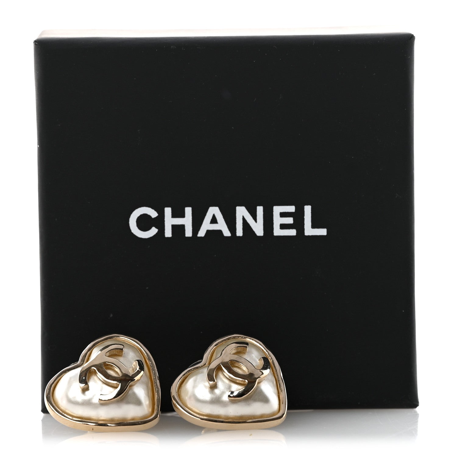 Chanel Pearl CC Heart Earrings Gold 5 of 5