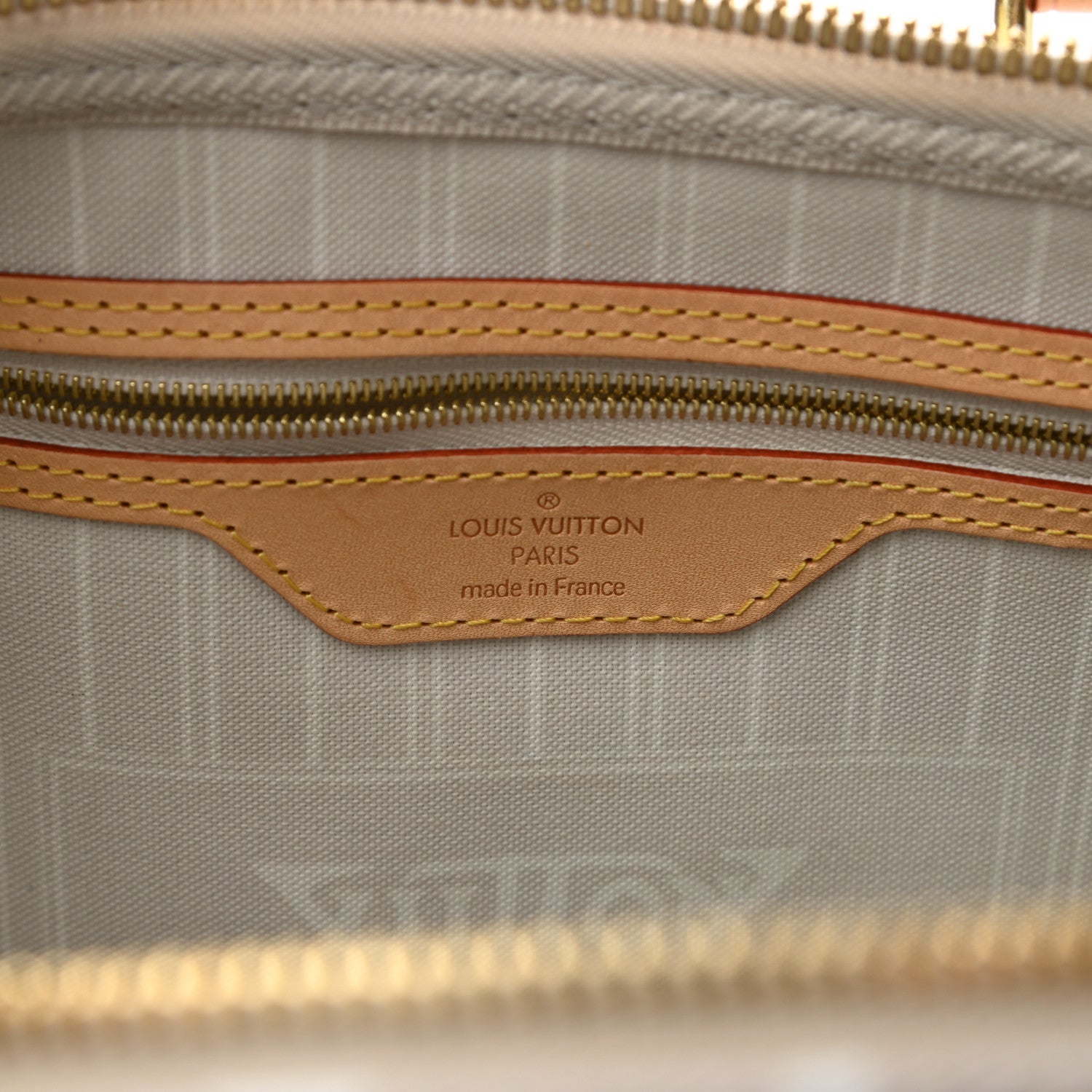 Louis Vuitton Monogram Giant By The Pool Keepall Bandouliere 45 Brume 7 of 14