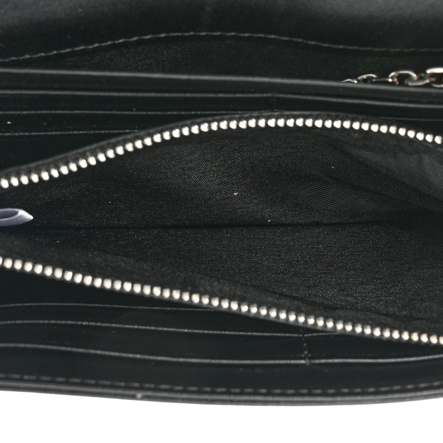 Visetos Calfskin Large Patricia Wallet On Chain Black