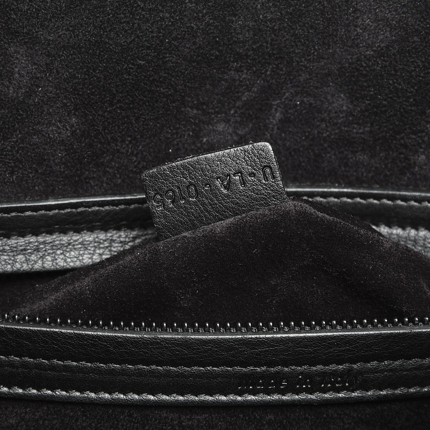 Supple Calfskin Medium Phantom Luggage Black