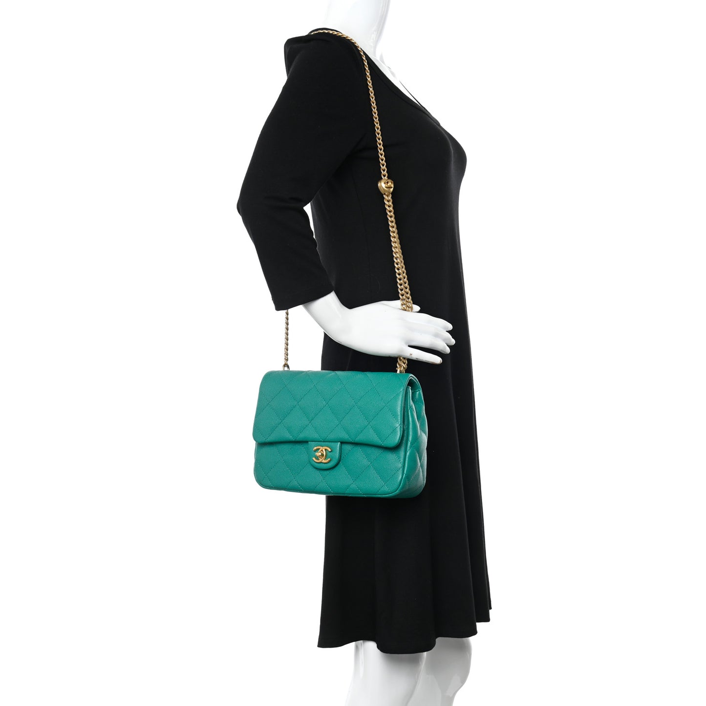 Caviar Quilted Sweetheart Flap Green