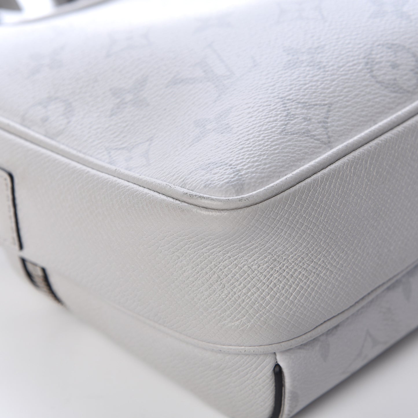 Taiga Monogram Outdoor Messenger White