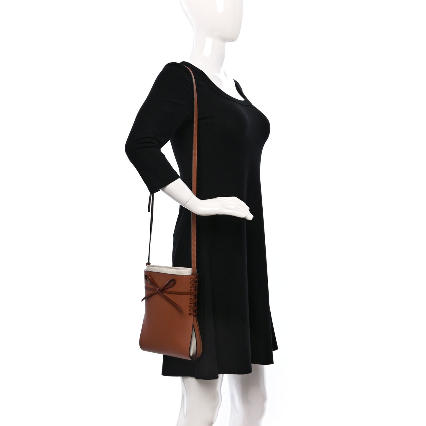 Smooth Calfskin Ikebana Small Shoulder Bag Tan