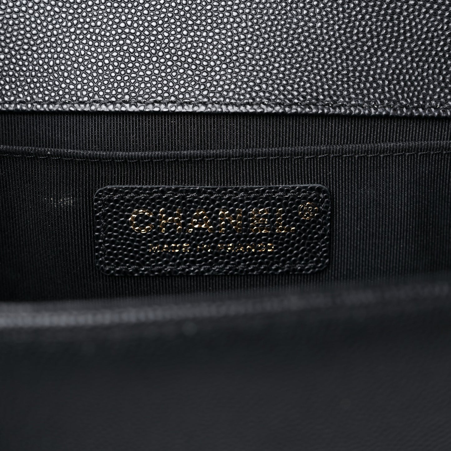 Caviar Quilted Medium Boy Flap Black