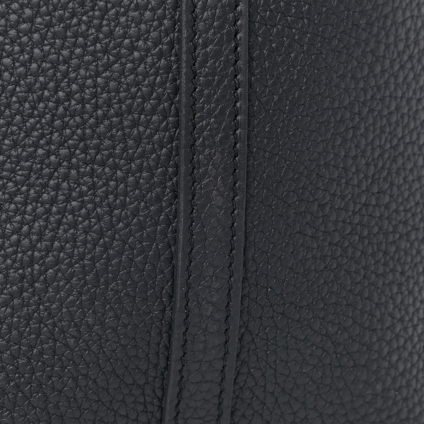 Taurillon Clemence Picotin Lock 22 MM Black