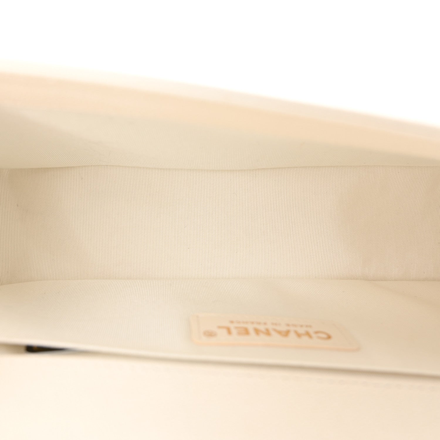 Chanel Caviar Quilted Medium Boy Flap White 5 of 11