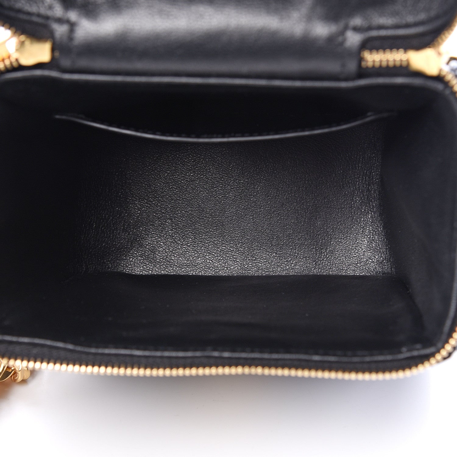 Saint Laurent Patent Matelasse Monogram Vicky Vanity Black 4 of 9