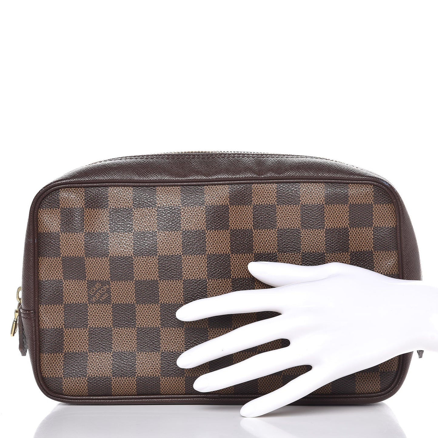 Damier Ebene Trousse Toilette 28