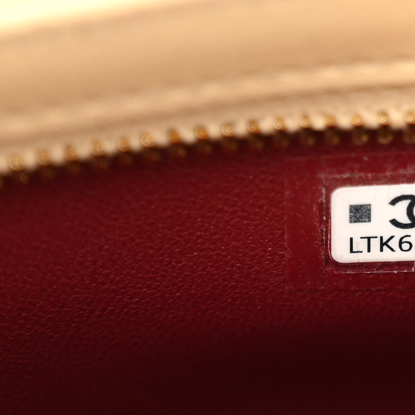 Lambskin Quilted Eyes On You Clutch With Chain Beige