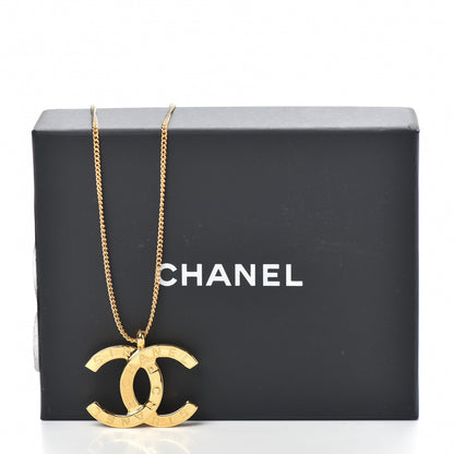 Chanel Metal CC Paris Button Necklace Gold 6 of 6