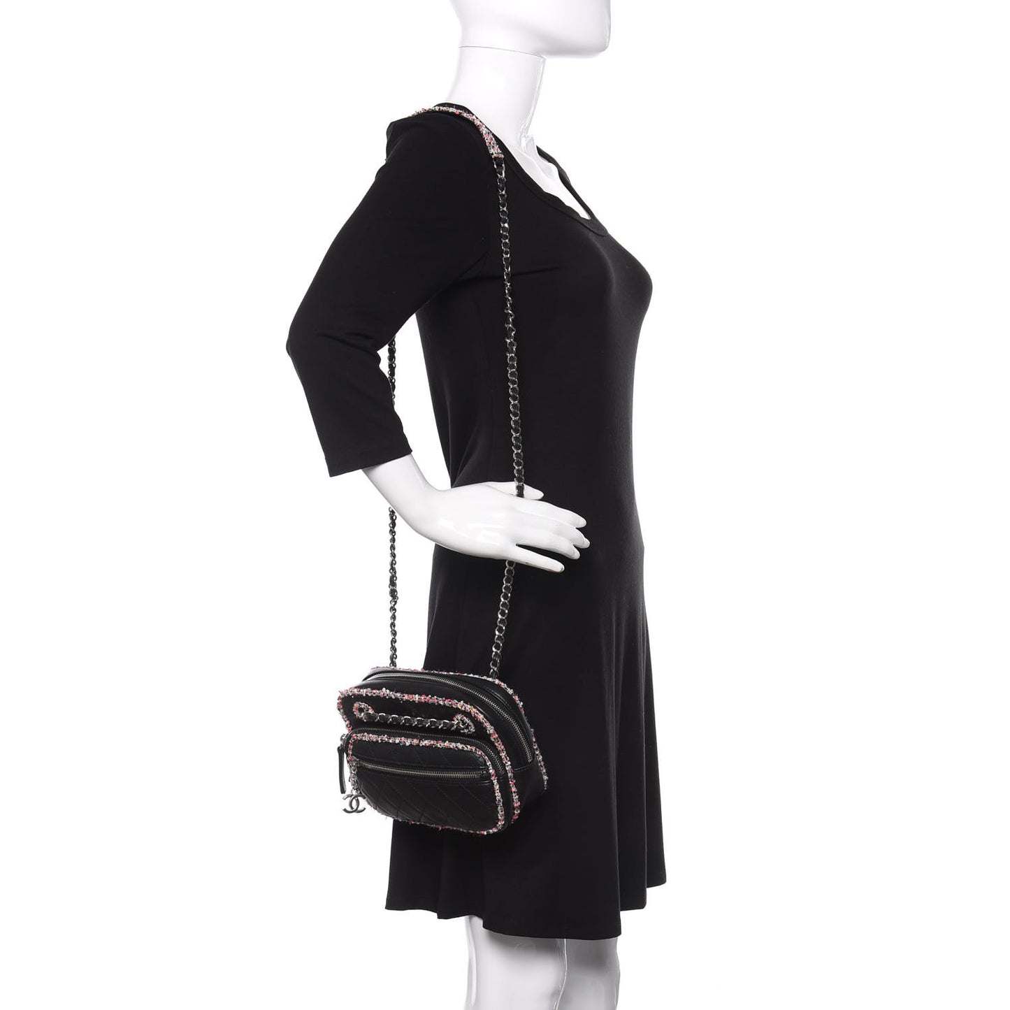 Lambskin Quilted Tweed Elegant Trim Front Zip Camera Case Black