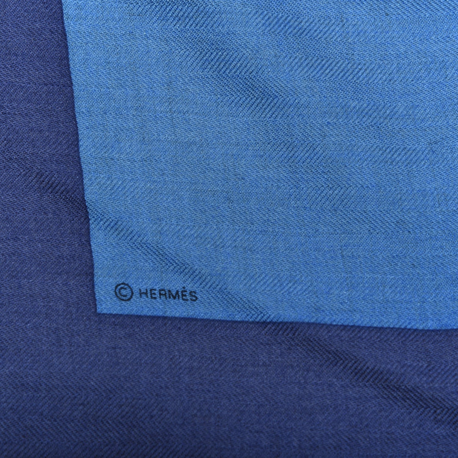Hermes Cashmere Silk Chevaux Au Pre Shawl 140 Cobalt Naturel Vert 4 of 4