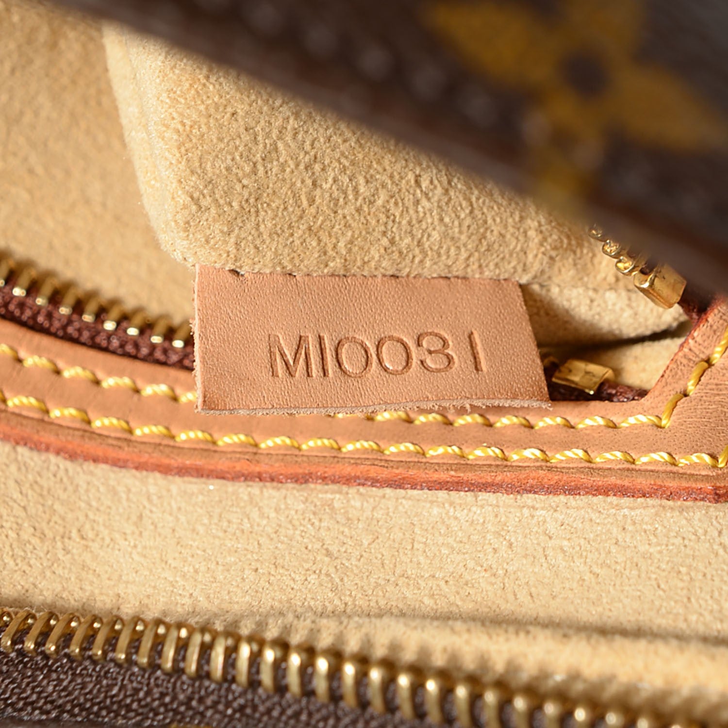 Louis Vuitton Monogram Looping MM 7 of 7