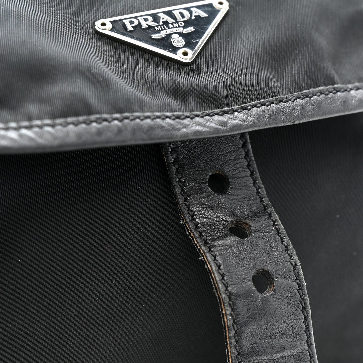 Nylon Vela Saffiano Single Buckle Messenger Shoulder Bag Black
