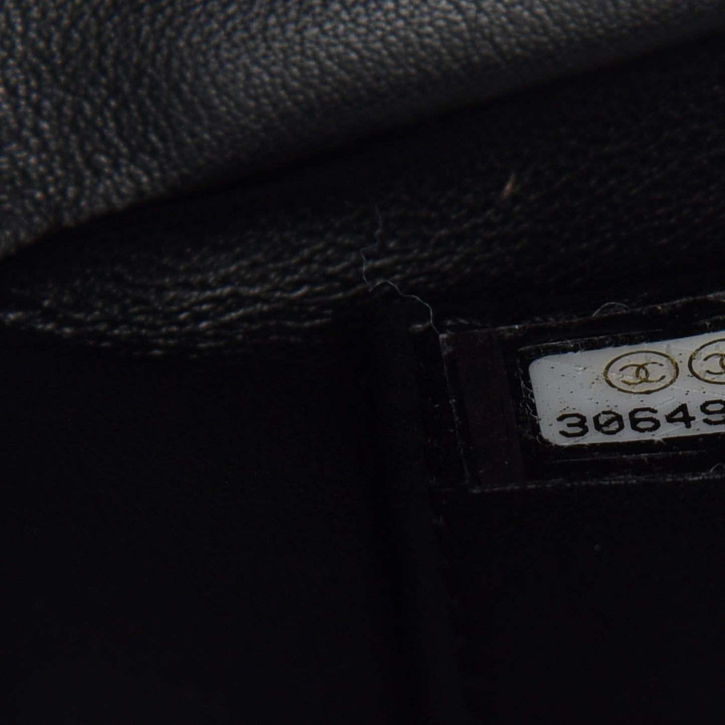 Calfskin Quilted Medium CC Filigree Flap Black