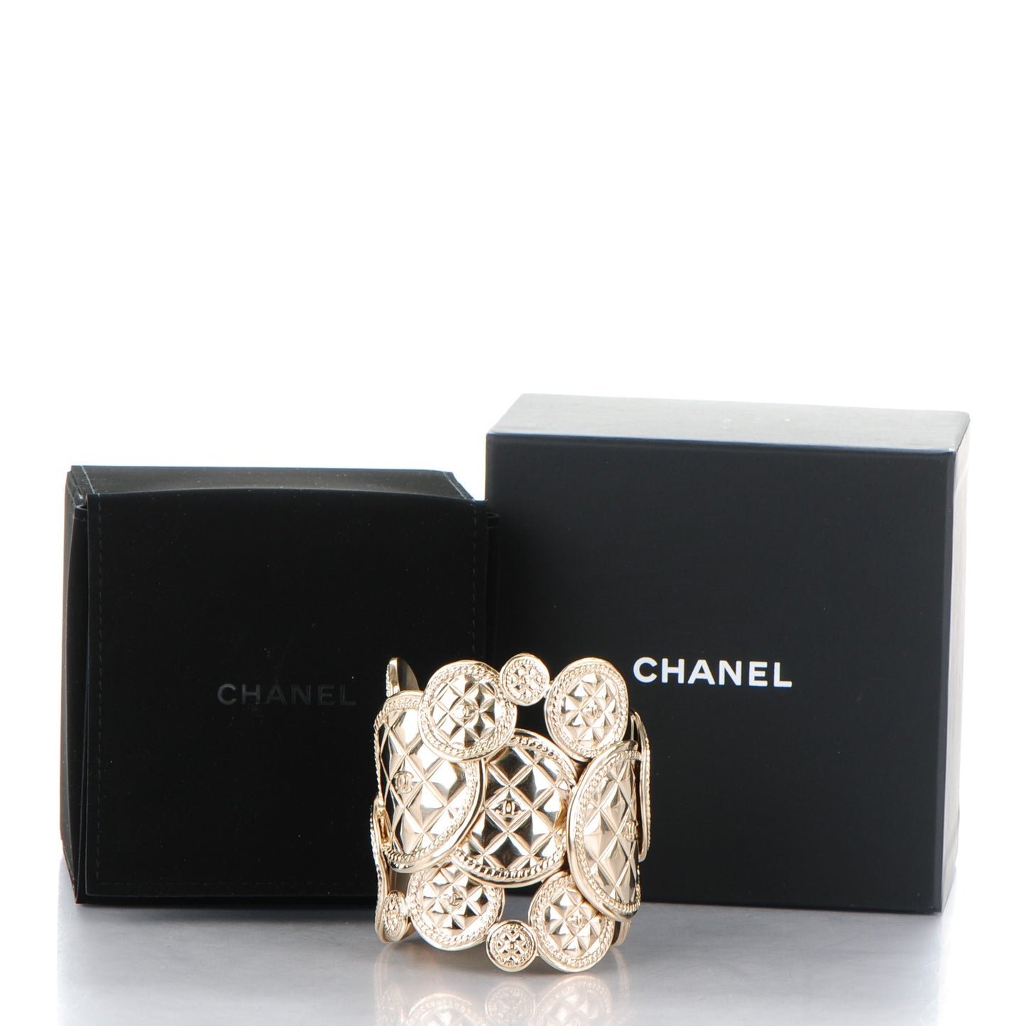 Metal Quilted Coin CC Cuff Gold