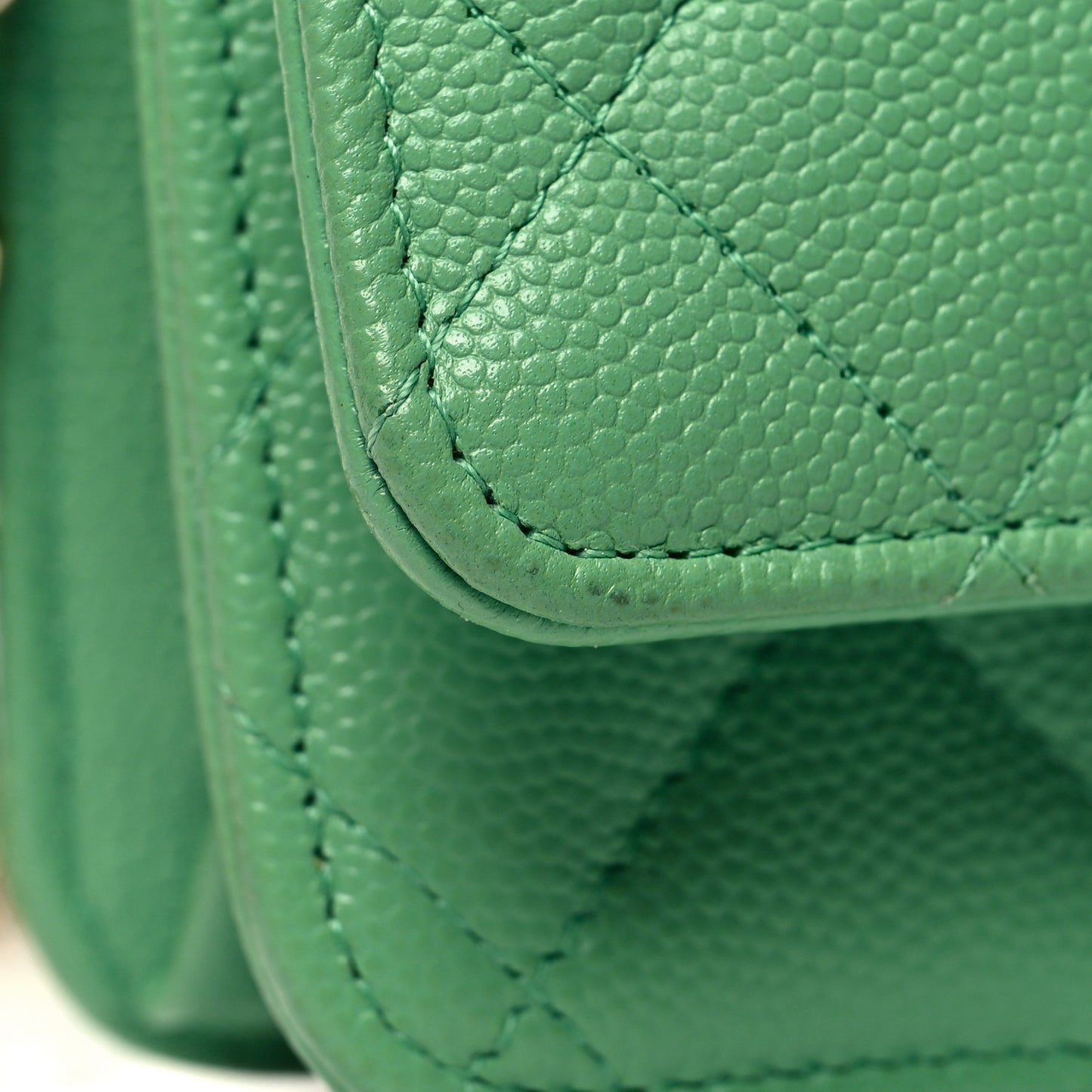 Caviar Quilted Wallet on Chain WOC Light Green