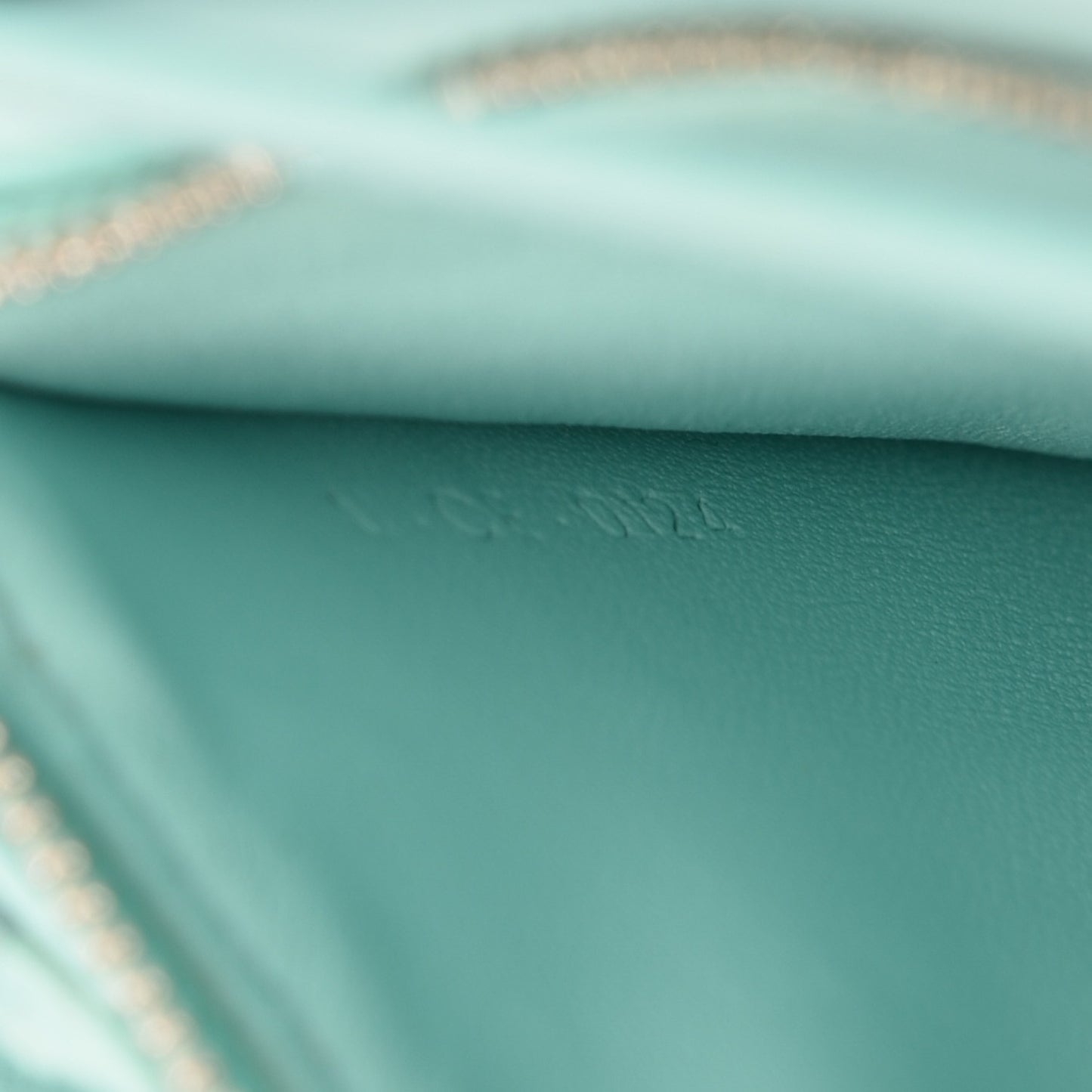 Spazzolato Calfskin Classic Box Medium Flap Bag Azur