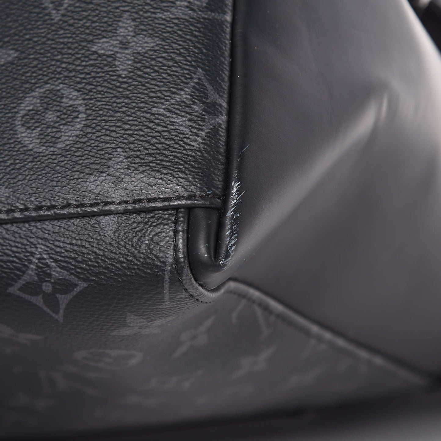 Monogram Eclipse Voyager Messenger MM