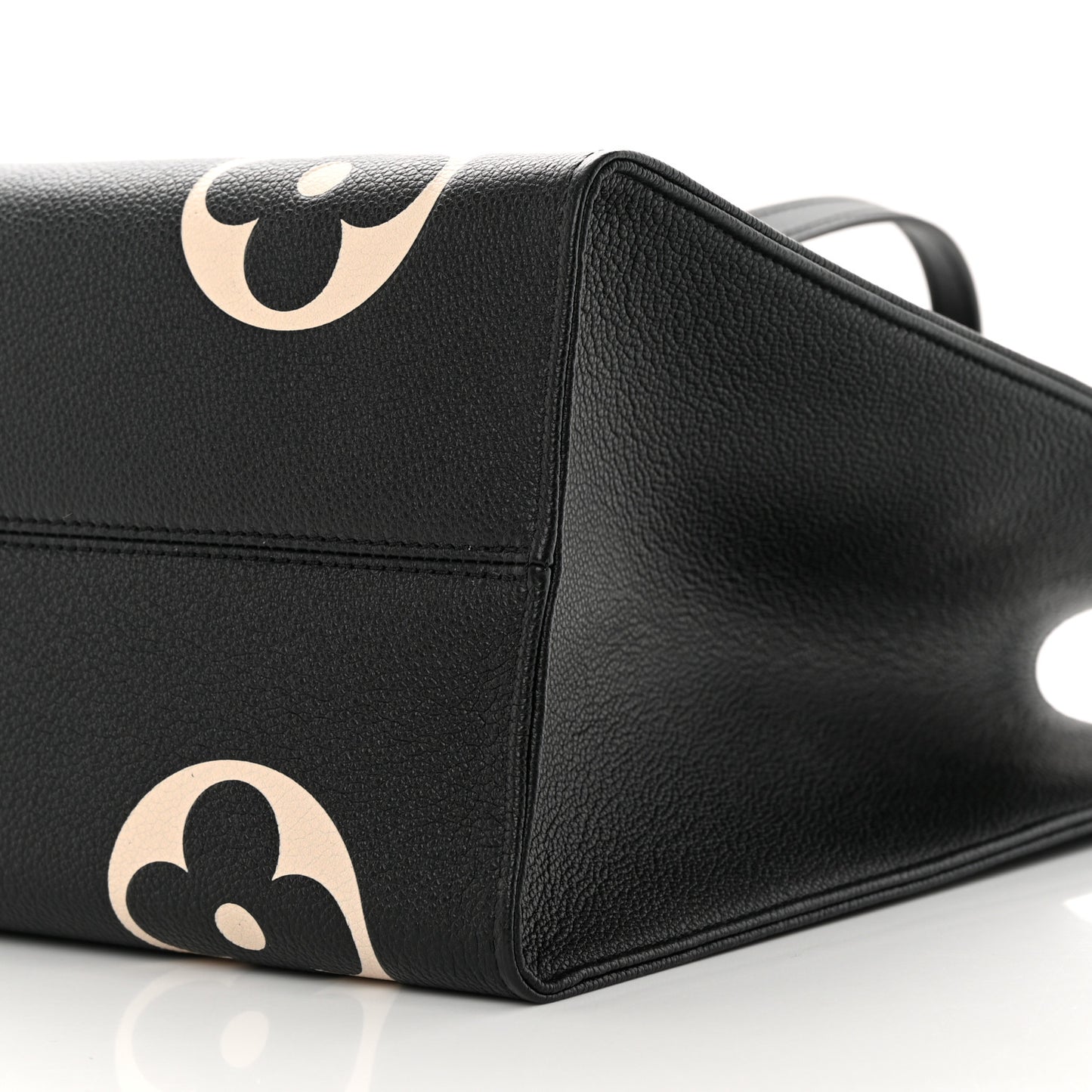 LOUIS VUITTON Empreinte Monogram Giant Onthego GM Black Beige