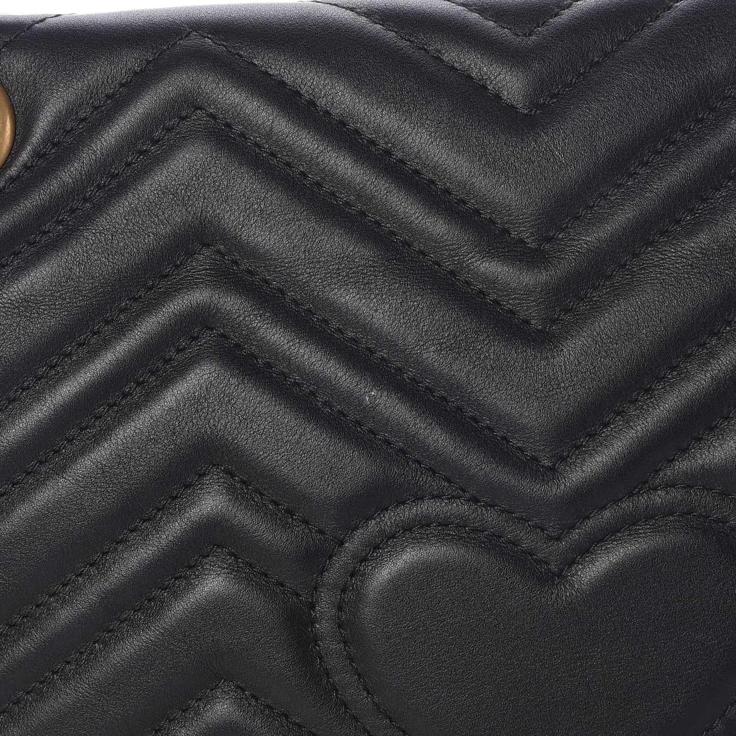 Calfskin Matelasse Medium GG Marmont Shoulder Bag Black