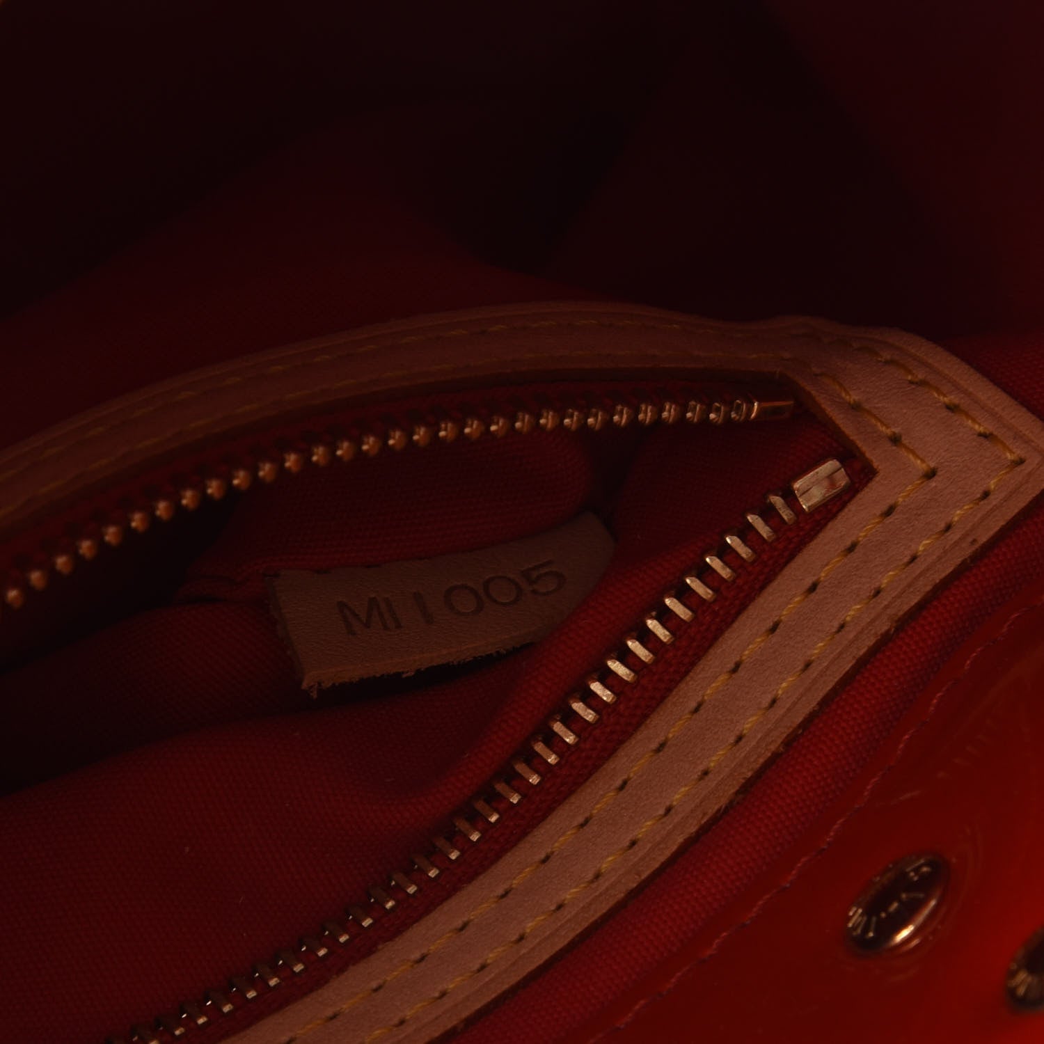 Louis Vuitton Vernis Reade PM Rouge 8 of 9